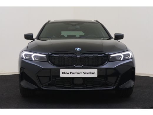 BMW 3 Serie Touring 330e High Executive M Sport Automaat / Panoramadak / Trekhaak / Sportstoelen / Stuurverwa... ActivLease financial lease