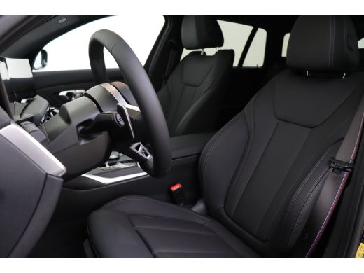 BMW 3 Serie Touring 330e High Executive M Sport Automaat / Panoramadak / Trekhaak / Sportstoelen / Stuurverwa... ActivLease financial lease
