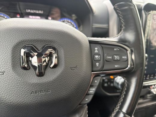 Dodge Ram 1500 1500 5.7 V8 4x4 Crew Cab Limited Geheel rijklaar incl. Garantie ActivLease financial lease