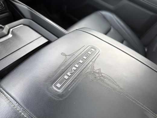 Dodge Ram 1500 1500 5.7 V8 4x4 Crew Cab Limited Geheel rijklaar incl. Garantie ActivLease financial lease