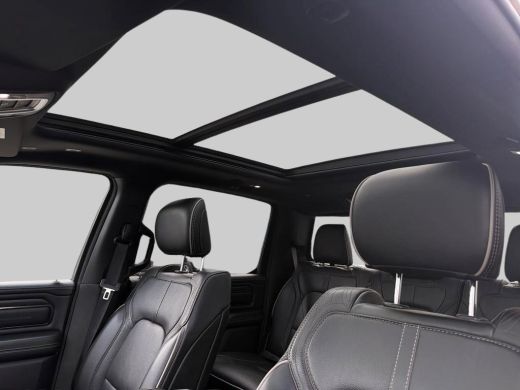 Dodge Ram 1500 1500 5.7 V8 4x4 Crew Cab Limited Geheel rijklaar incl. Garantie ActivLease financial lease