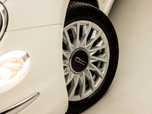 Fiat 500 0.9 TwinAir Turbo Lounge (PANORAMADAK, APPLE CARPLAY, GROOT NAVI, CRUISE, SPORTSTOELEN, LM VELGEN... ActivLease financial lease