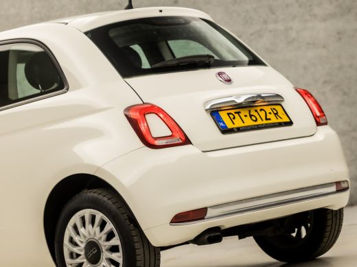 Fiat 500 0.9 TwinAir Turbo Lounge (PANORAMADAK, APPLE CARPLAY, GROOT NAVI, CRUISE, SPORTSTOELEN, LM VELGEN... ActivLease financial lease