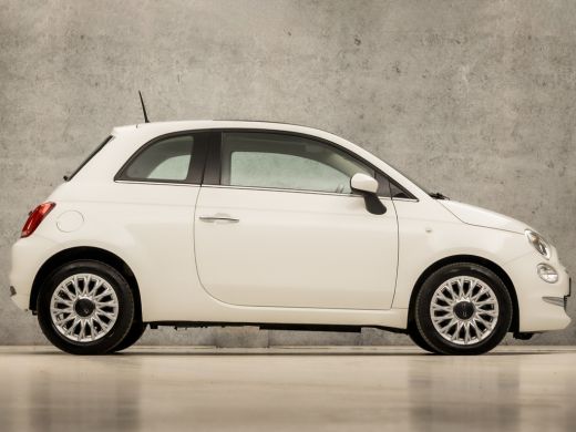Fiat 500 0.9 TwinAir Turbo Lounge (PANORAMADAK, APPLE CARPLAY, GROOT NAVI, CRUISE, SPORTSTOELEN, LM VELGEN... ActivLease financial lease