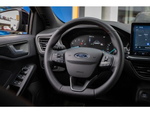 Ford Focus 1.0 EcoBoost Hybrid ST Line | | Trekhaak | Stoel/stuur/voorruit verwarming | Cruise adaptief | Do... ActivLease financial lease