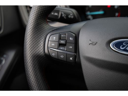 Ford Focus 1.0 EcoBoost Hybrid ST Line | | Trekhaak | Stoel/stuur/voorruit verwarming | Cruise adaptief | Do... ActivLease financial lease