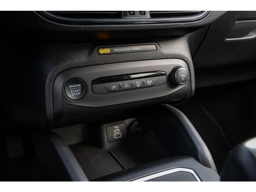 Ford Focus 1.0 EcoBoost Hybrid ST Line | | Trekhaak | Stoel/stuur/voorruit verwarming | Cruise adaptief | Do... ActivLease financial lease