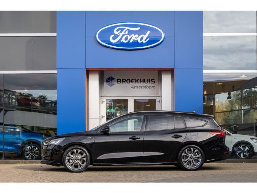 Ford Focus 1.0 EcoBoost Hybrid ST Line | | Trekhaak | Stoel/stuur/voorruit verwarming | Cruise adaptief | Do... ActivLease financial lease