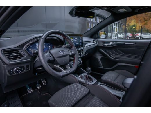 Ford Focus 1.0 EcoBoost Hybrid ST Line X | Pano-dak | Adapt. Cruise | B&O audio | AGR-stoel | Camera | Winte... ActivLease financial lease