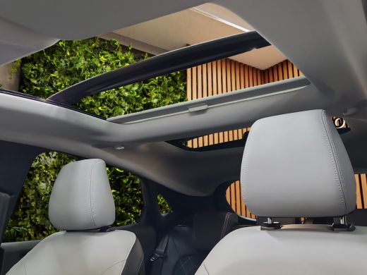 Ford Puma Gen-E Premium 44 kWh | B&O audio | Panoramadak | 360 Camera | Adaptive Cruise | Stuur/stoelverwarming ActivLease financial lease