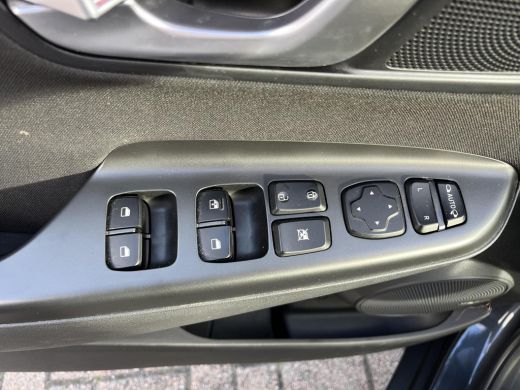 Hyundai Kona 1.6 GDI HEV Comfort Smart | All-in prijs | Automaat | Navigatie| Apple/android auto ActivLease financial lease