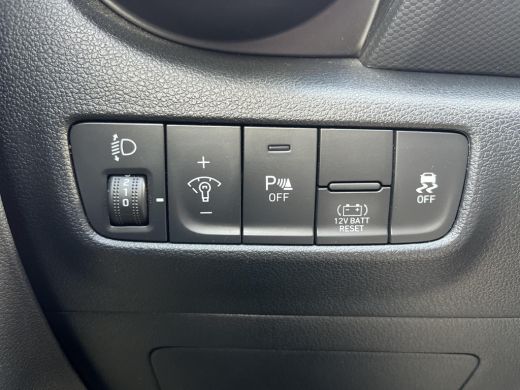 Hyundai Kona 1.6 GDI HEV Comfort Smart | All-in prijs | Automaat | Navigatie| Apple/android auto ActivLease financial lease