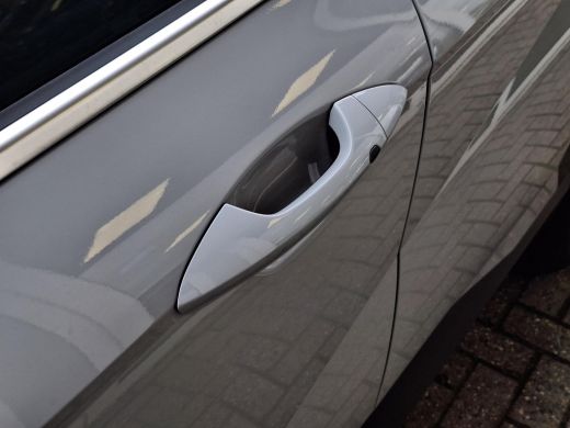 Hyundai Kona 1.6 GDI HEV Comfort Smart | Apple Carplay/Android Auto | Stoel/stuurverwarming | Elektrische acht... ActivLease financial lease