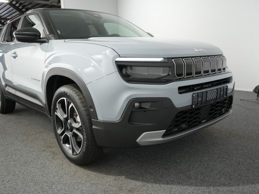 Jeep Avenger Summit | 18" Diamond Cut lichtmetalen velgen | 360 parkeersensoren | Achteruitrijcamera ActivLease financial lease