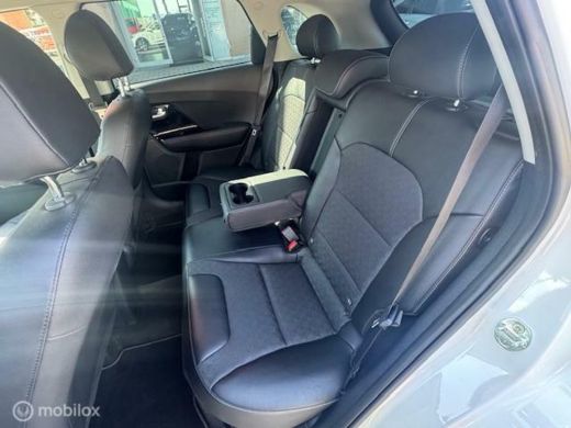 Kia Niro 1.6 GDi PHEV DynamicLine Edition / Plug-inn Hybride / volledig elektrisch rijden 65 km hierna Hyb... ActivLease financial lease