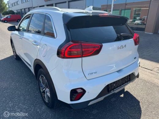 Kia Niro 1.6 GDi PHEV DynamicLine Edition / Plug-inn Hybride / volledig elektrisch rijden 65 km hierna Hyb... ActivLease financial lease