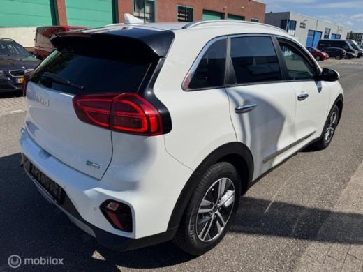 Kia Niro 1.6 GDi PHEV DynamicLine Edition / Plug-inn Hybride / volledig elektrisch rijden 65 km hierna Hyb... ActivLease financial lease