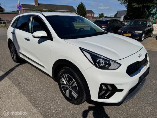 Kia Niro 1.6 GDi PHEV DynamicLine Edition / Plug-inn Hybride / volledig elektrisch rijden 65 km hierna Hyb... ActivLease financial lease