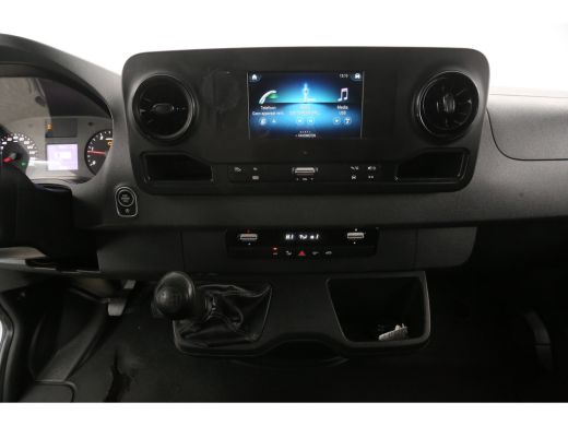 Mercedes-Benz Sprinter 315 CDI L2H2 | Airco | Camera | Cruise | Carplay | 3-Zits | Trekh. | Imperiaal | Parkeersens. ActivLease financial lease