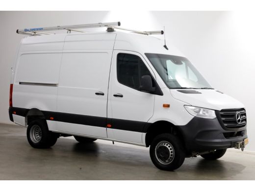 Mercedes-Benz Sprinter 519 3.0 CDI V6 L2H2 4X4 ZG3 Airco/Camera/Trekhaak 3500kg/Inrichting 12-2019 ActivLease financial lease
