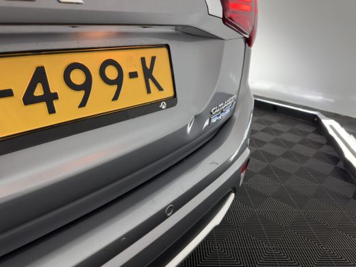 Mitsubishi Outlander 2.0 PHEV (Plug-In) Pure (INCL-BTW) Aut. *LEATHER-MICROFIBRE | COMFORTSEATS | CARPLAY | CAMERA | D... ActivLease financial lease