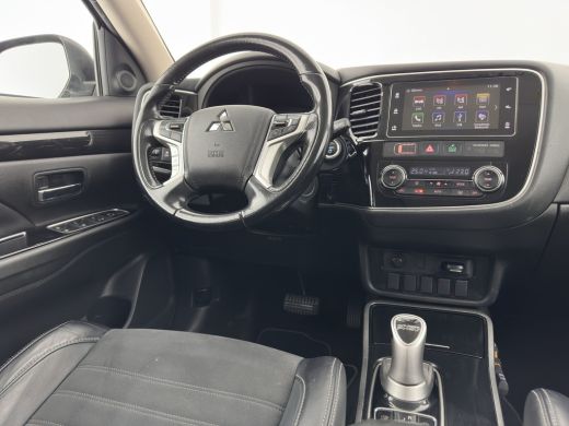 Mitsubishi Outlander 2.0 PHEV (Plug-In) Pure (INCL-BTW) Aut. *LEATHER-MICROFIBRE | COMFORTSEATS | CARPLAY | CAMERA | D... ActivLease financial lease