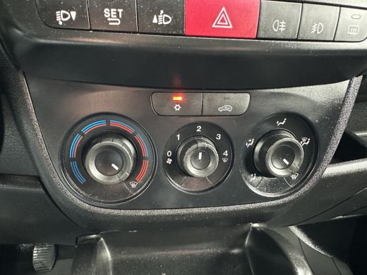 Opel Combo 1.3 CDTi E6 / L2H1 / SPORT / 1e EIG. / BOTT INRICHTING / CRUISE / AIRCO / LICHTMETAAL ActivLease financial lease