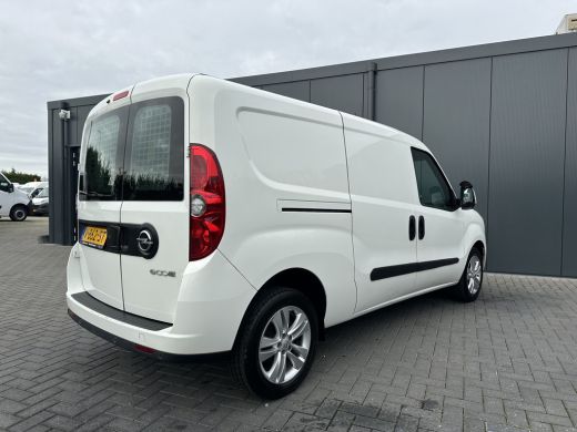 Opel Combo 1.3 CDTi E6 / L2H1 / SPORT / 1e EIG. / BOTT INRICHTING / CRUISE / AIRCO / LICHTMETAAL ActivLease financial lease