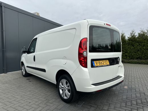 Opel Combo 1.3 CDTi E6 / L2H1 / SPORT / 1e EIG. / BOTT INRICHTING / CRUISE / AIRCO / LICHTMETAAL ActivLease financial lease