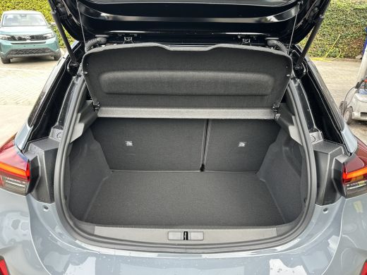 Opel Corsa GS | Achteruitrijcamera 180° | Dode hoek waarschuwing | Draadloze Apple Carplay en Android Auto ActivLease financial lease