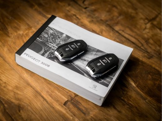 Peugeot 3008 1.2 PureTech Active Sport Automaat (FACELIFT, APPLE CARPLAY, GROOT NAVI, LEDER, STOELVERWARMING, ... ActivLease financial lease