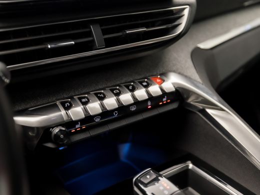 Peugeot 3008 1.2 PureTech Active Sport Automaat (FACELIFT, APPLE CARPLAY, GROOT NAVI, LEDER, STOELVERWARMING, ... ActivLease financial lease