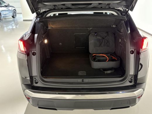 Peugeot 3008 1.6 plug-in HYbrid4 300pk Allure|4X4|Camera|Carplay|Navi|PDC|Side assist|Lane Assist| ActivLease financial lease