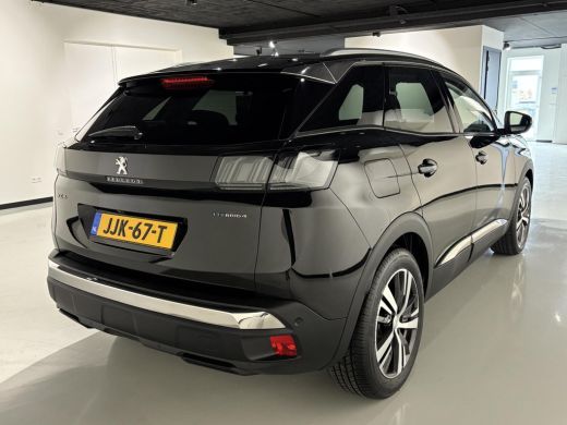 Peugeot 3008 1.6 plug-in HYbrid4 300pk Allure|4X4|Camera|Carplay|Navi|PDC|Side assist|Lane Assist| ActivLease financial lease