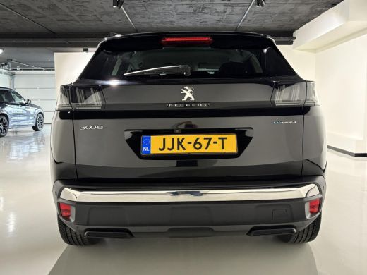 Peugeot 3008 1.6 plug-in HYbrid4 300pk Allure|4X4|Camera|Carplay|Navi|PDC|Side assist|Lane Assist| ActivLease financial lease