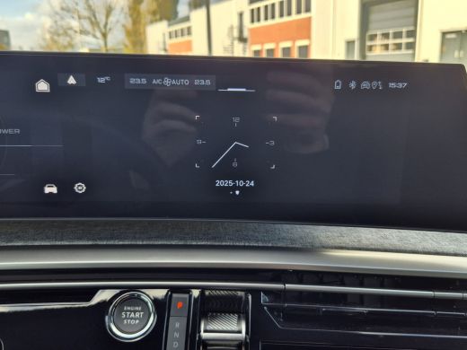 Peugeot e-3008 Allure Avantage | 210PK 73 kWh | Achteruitrijcamera | Parkeersensoren achter | Panoramic Navigati... ActivLease financial lease