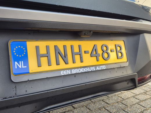 Peugeot e-3008 Allure Avantage | 210PK 73 kWh | Achteruitrijcamera | Parkeersensoren achter | Panoramic Navigati... ActivLease financial lease