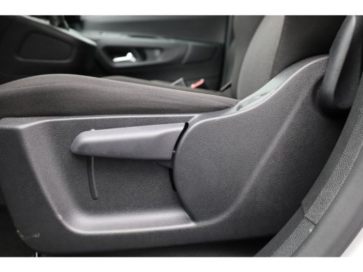 Peugeot Partner 1.5 BlueHDi 100 S&S L1 Trekhaak | Digitale binnenspiegel | Camera | All-Season banden | Cruise | ... ActivLease financial lease