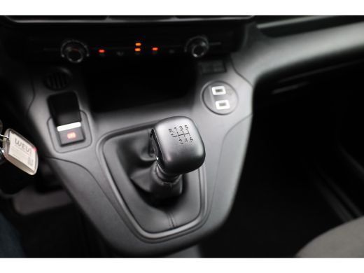 Peugeot Partner 1.5 BlueHDi 100 S&S L1 Trekhaak | Digitale binnenspiegel | Camera | All-Season banden | Cruise | ... ActivLease financial lease