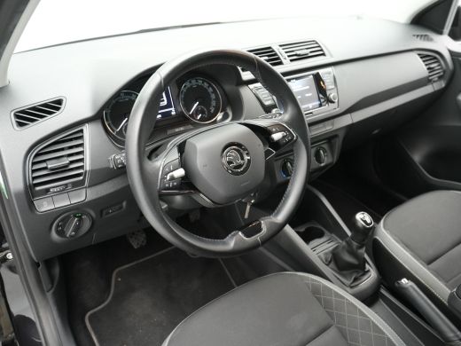 Skoda Fabia Combi 1.0 TSI 95pk Ambition Navi via app Pdc Cruise Privacy glas 8 ActivLease financial lease