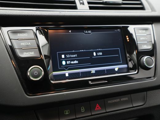 Skoda Fabia Combi 1.0 TSI 95pk Ambition Navi via app Pdc Cruise Privacy glas 8 ActivLease financial lease