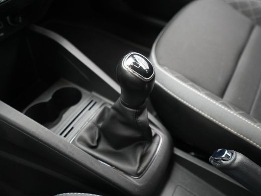 Skoda Fabia Combi 1.0 TSI 95pk Ambition Navi via app Pdc Cruise Privacy glas 8 ActivLease financial lease