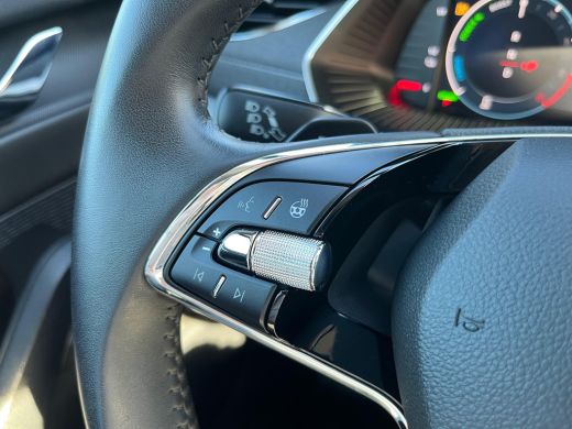 Skoda Octavia Combi 1.4 204PK TSI iV PHEV Business Edition Plus | ACC | Navigatie | Verwamde stoelen V+A | Acht... ActivLease financial lease