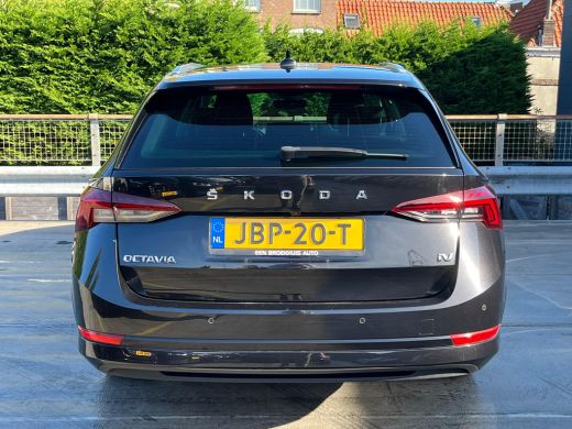Skoda Octavia Combi 1.4 204PK TSI iV PHEV Business Edition Plus | ACC | Navigatie | Verwamde stoelen V+A | Acht... ActivLease financial lease