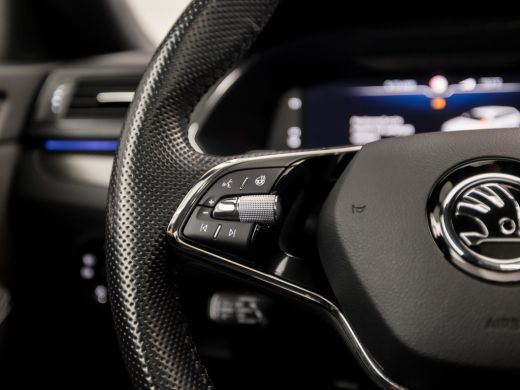 Skoda Superb Combi 1.4 TSI iV Sportline 218Pk Automaat (PANORAMADAK, VIRTUAL COCKPIT, APPLE CARPLAY, LEDER/ALC... ActivLease financial lease