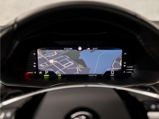 Skoda Superb Combi 1.4 TSI iV Sportline 218Pk Automaat (PANORAMADAK, VIRTUAL COCKPIT, APPLE CARPLAY, LEDER/ALC... ActivLease financial lease