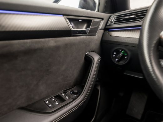 Skoda Superb Combi 1.4 TSI iV Sportline 218Pk Automaat (PANORAMADAK, VIRTUAL COCKPIT, APPLE CARPLAY, LEDER/ALC... ActivLease financial lease