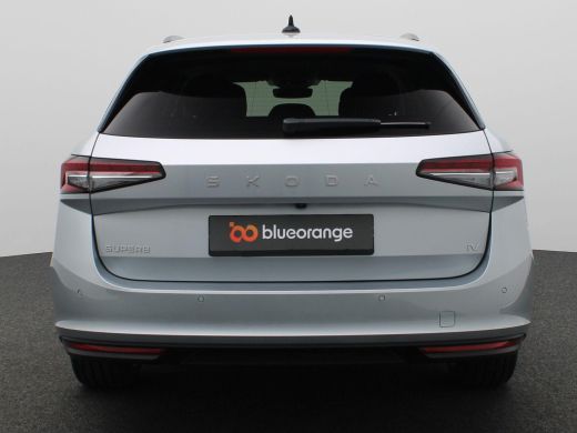 Skoda Superb Combi 1.5 TSI PHEV Business Edition 204PK DSG Matrix LED verlichting, Achteruitrijcamera, Adaptie... ActivLease financial lease