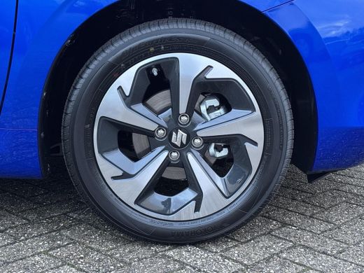 Suzuki Swift 1.2 Style Smart Hybrid Climate Control | Navigatiesysteem | Adaptieve Cruise Control | Stoelverwa... ActivLease financial lease