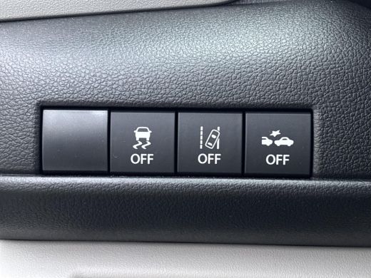 Suzuki Swift 1.2 Style Smart Hybrid Climate Control | Navigatiesysteem | Adaptieve Cruise Control | Stoelverwa... ActivLease financial lease